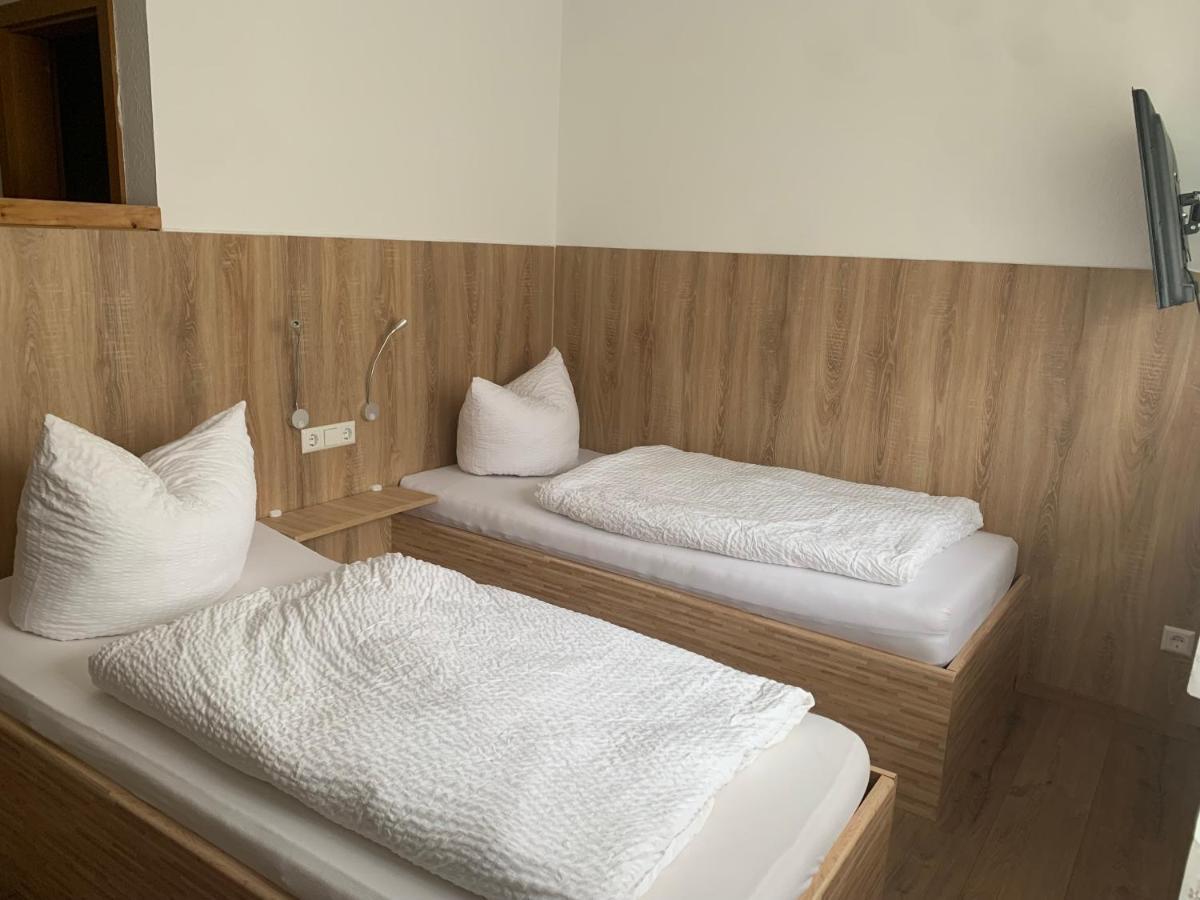 Hotel Schweizerhof Boebingen an der Rems Екстер'єр фото