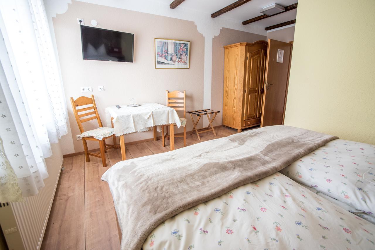 Hotel Schweizerhof Boebingen an der Rems Екстер'єр фото