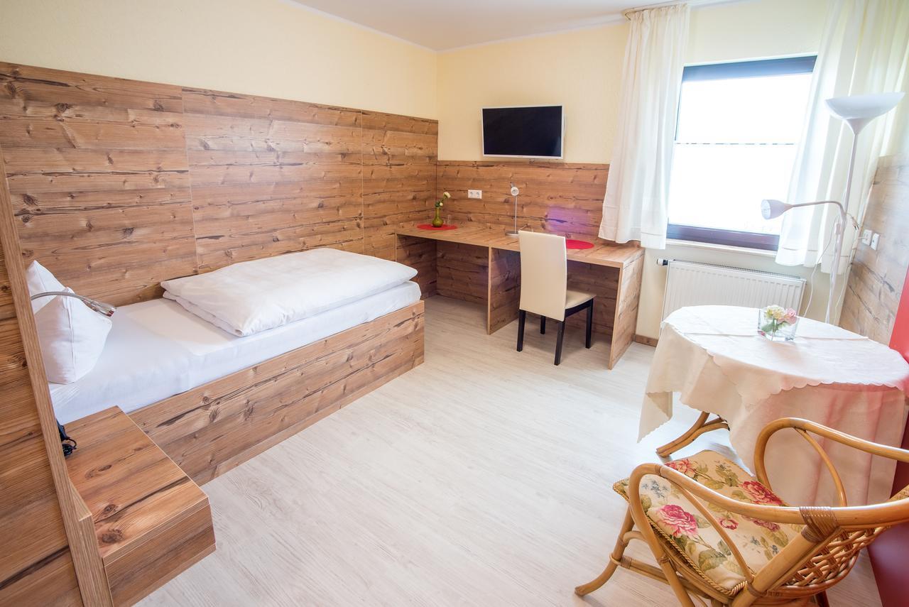Hotel Schweizerhof Boebingen an der Rems Екстер'єр фото